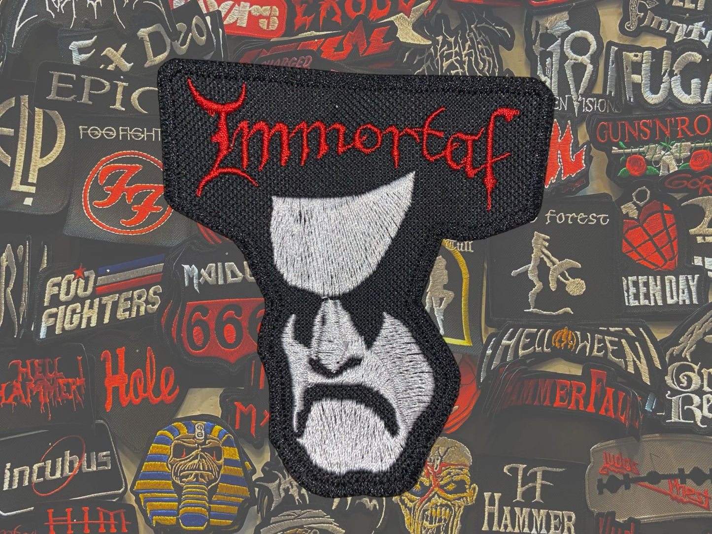 Bordado Termocolante Black Metal